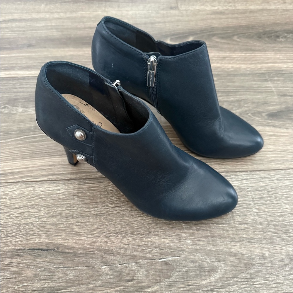 Vince Camuto Navy Booties